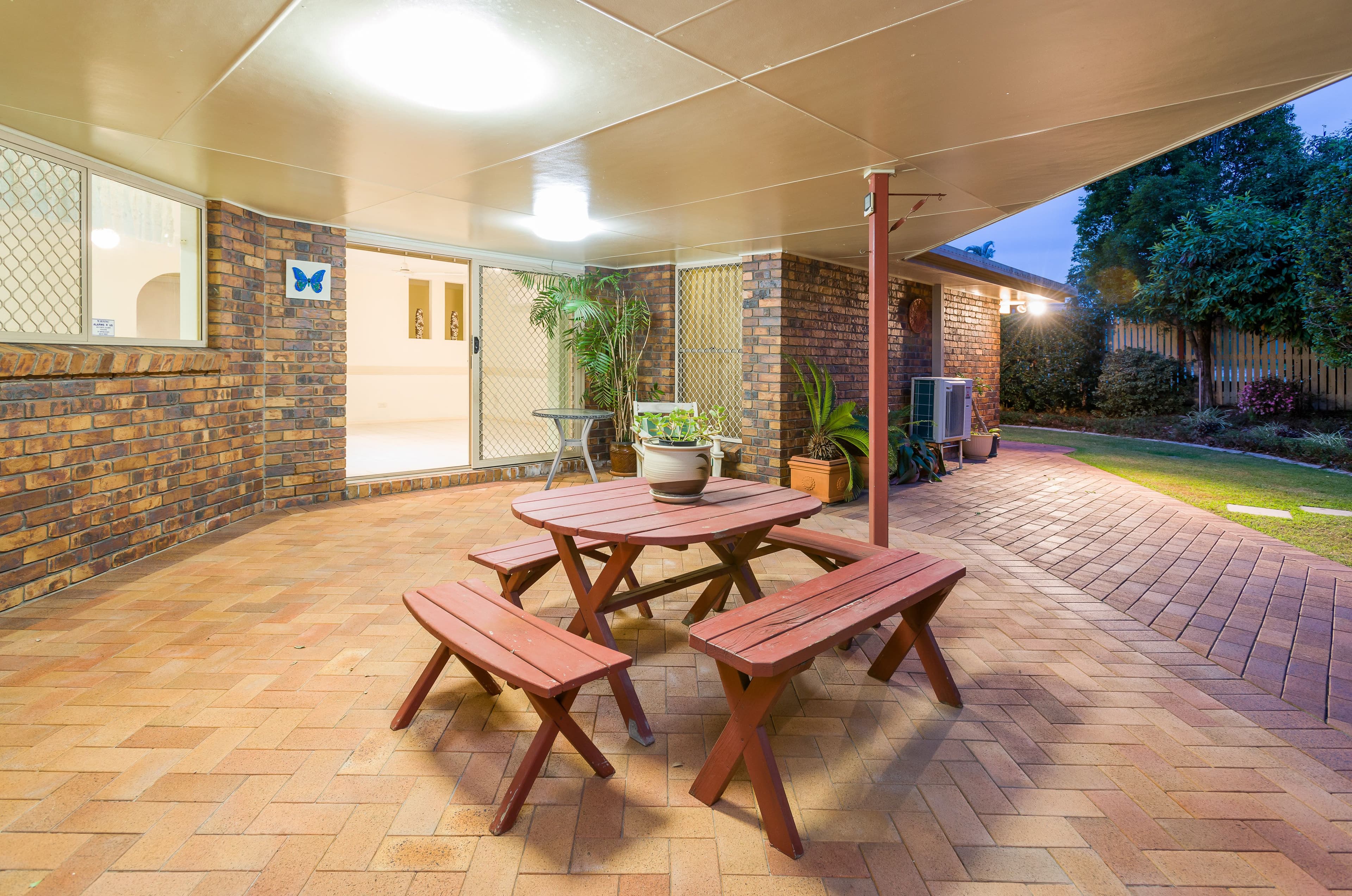 33 Maisie Place, Eight Mile Plains QLD 4113, Eight Mile Plains - Thumbnail 2