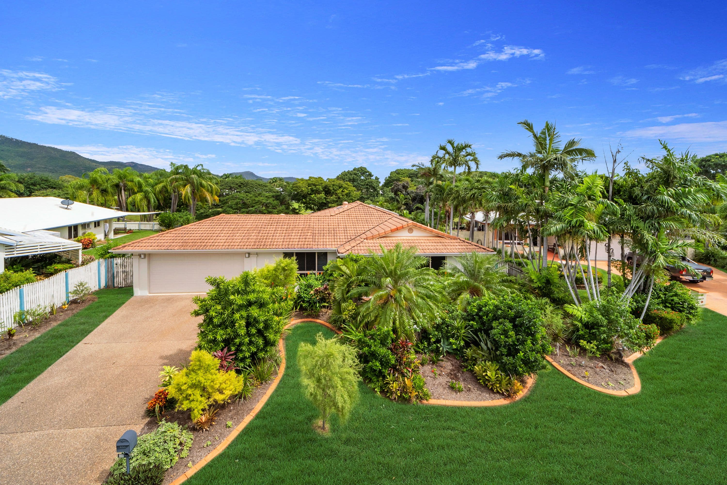 17 Woodbine Drive, Annandale QLD 4814, Annandale - Image 1