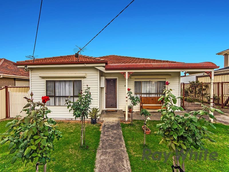 43 Erica Avenue, St Albans VIC 3021, St Albans - Thumbnail 2