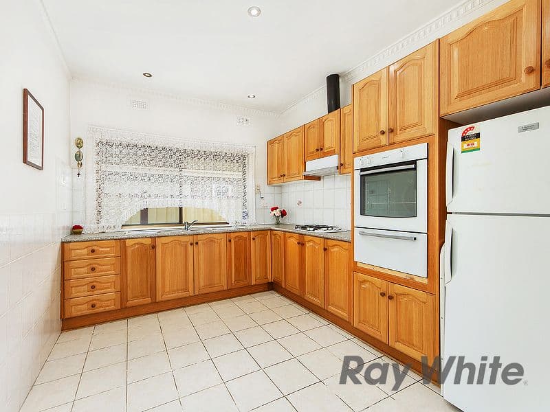43 Erica Avenue, St Albans VIC 3021, St Albans - Thumbnail 5