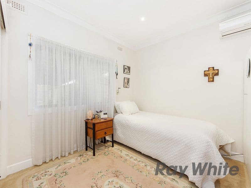 43 Erica Avenue, St Albans VIC 3021, St Albans - Thumbnail 7