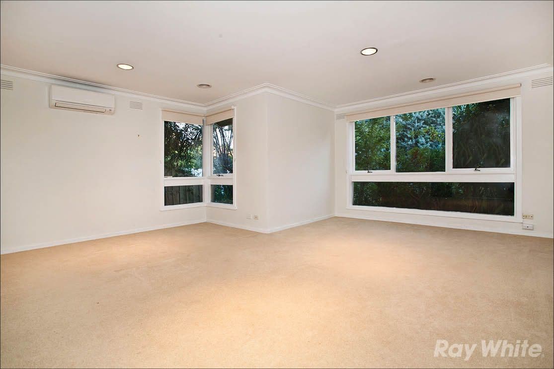 15 Lowen Road, Glen Waverley VIC 3150, Glen Waverley - Thumbnail 5