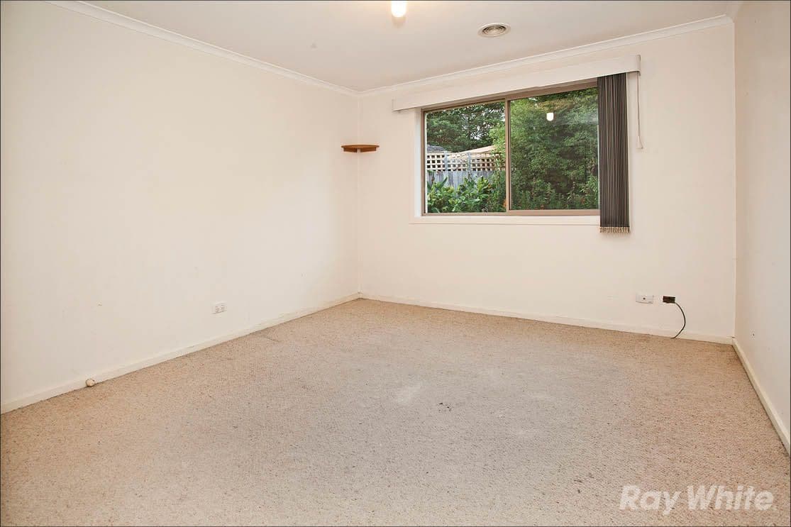 15 Lowen Road, Glen Waverley VIC 3150, Glen Waverley - Thumbnail 8