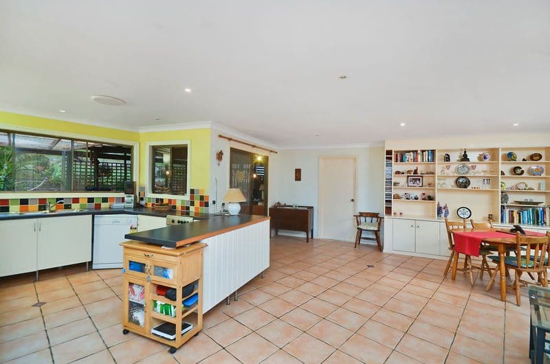 25 Capano Court, ELANORA QLD 4221, Elanora - Thumbnail 2
