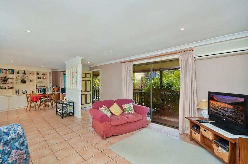 25 Capano Court, ELANORA QLD 4221, Elanora - Thumbnail 4