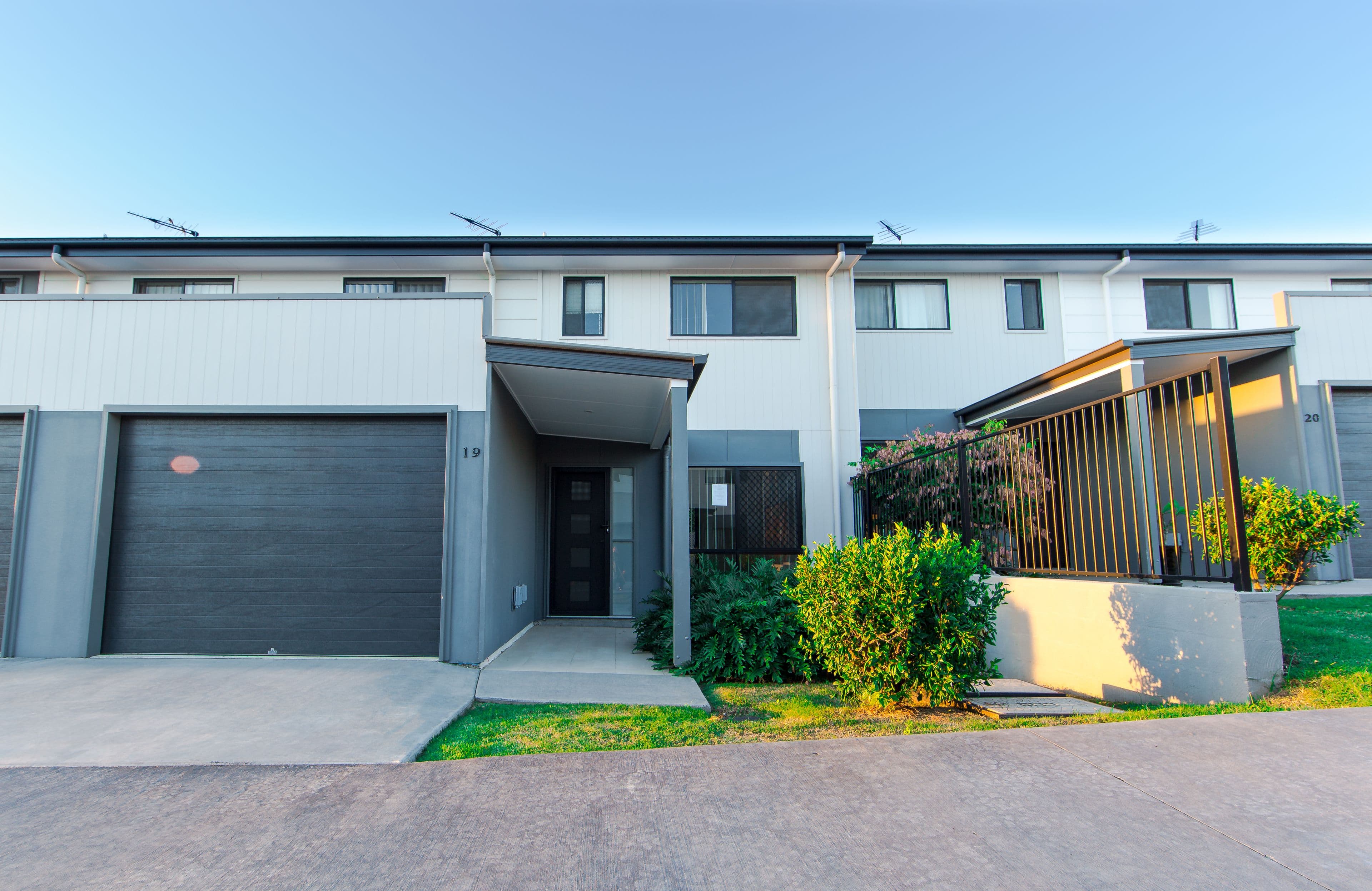 1 Emerald Place, Bridgeman Downs QLD 4035, Bridgeman Downs - Thumbnail 2