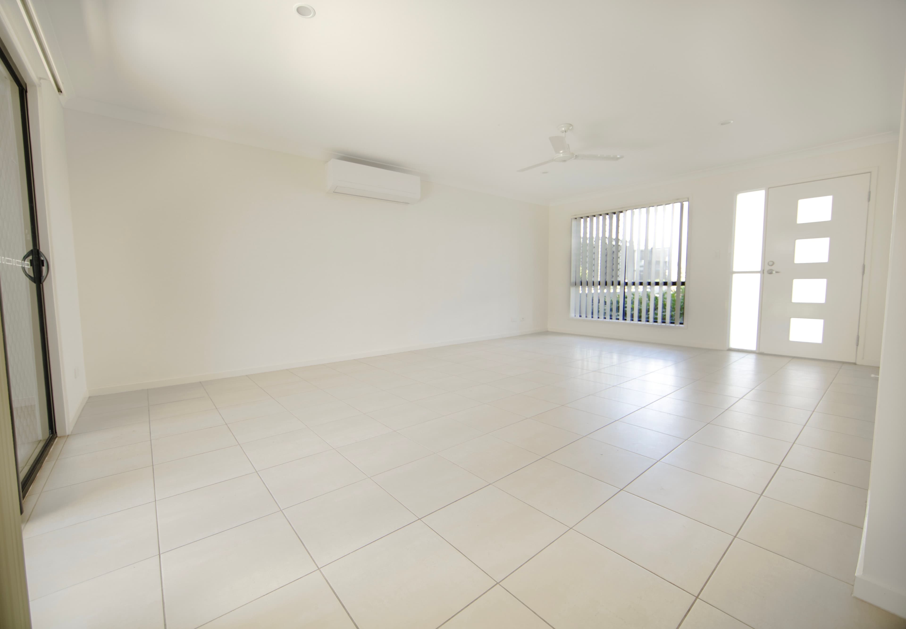 1 Emerald Place, Bridgeman Downs QLD 4035, Bridgeman Downs - Thumbnail 3