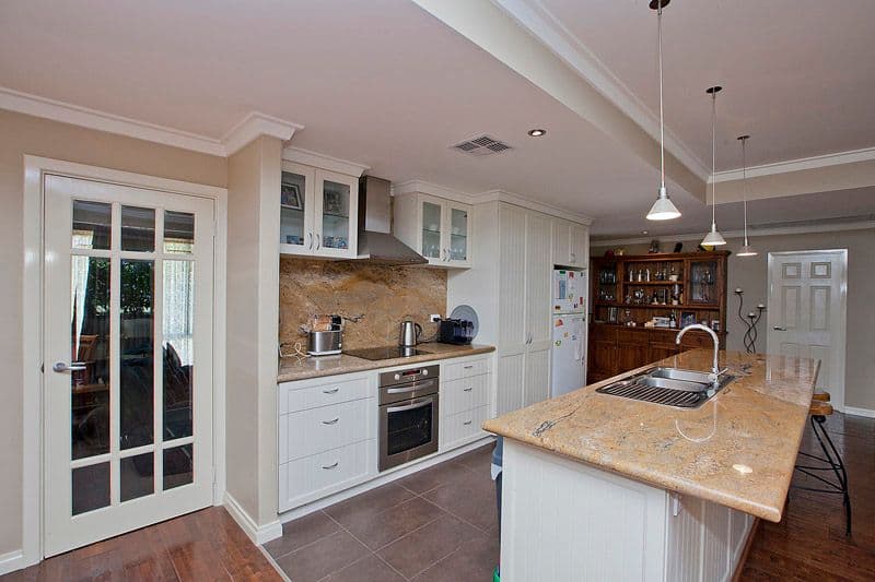 35 Coronilla Way, FORRESTFIELD WA 6058, Forrestfield - Thumbnail 7