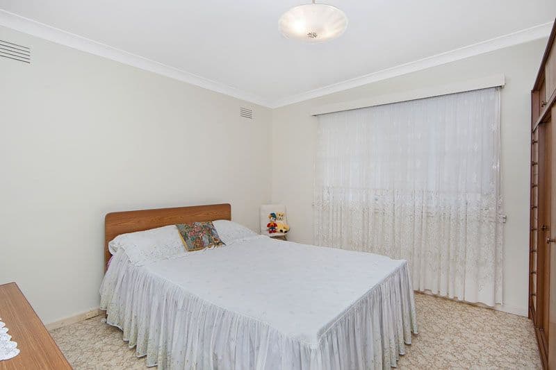 63 Dampier Boulevard, KILLARNEY VALE NSW 2261, Killarney Vale - Thumbnail 5
