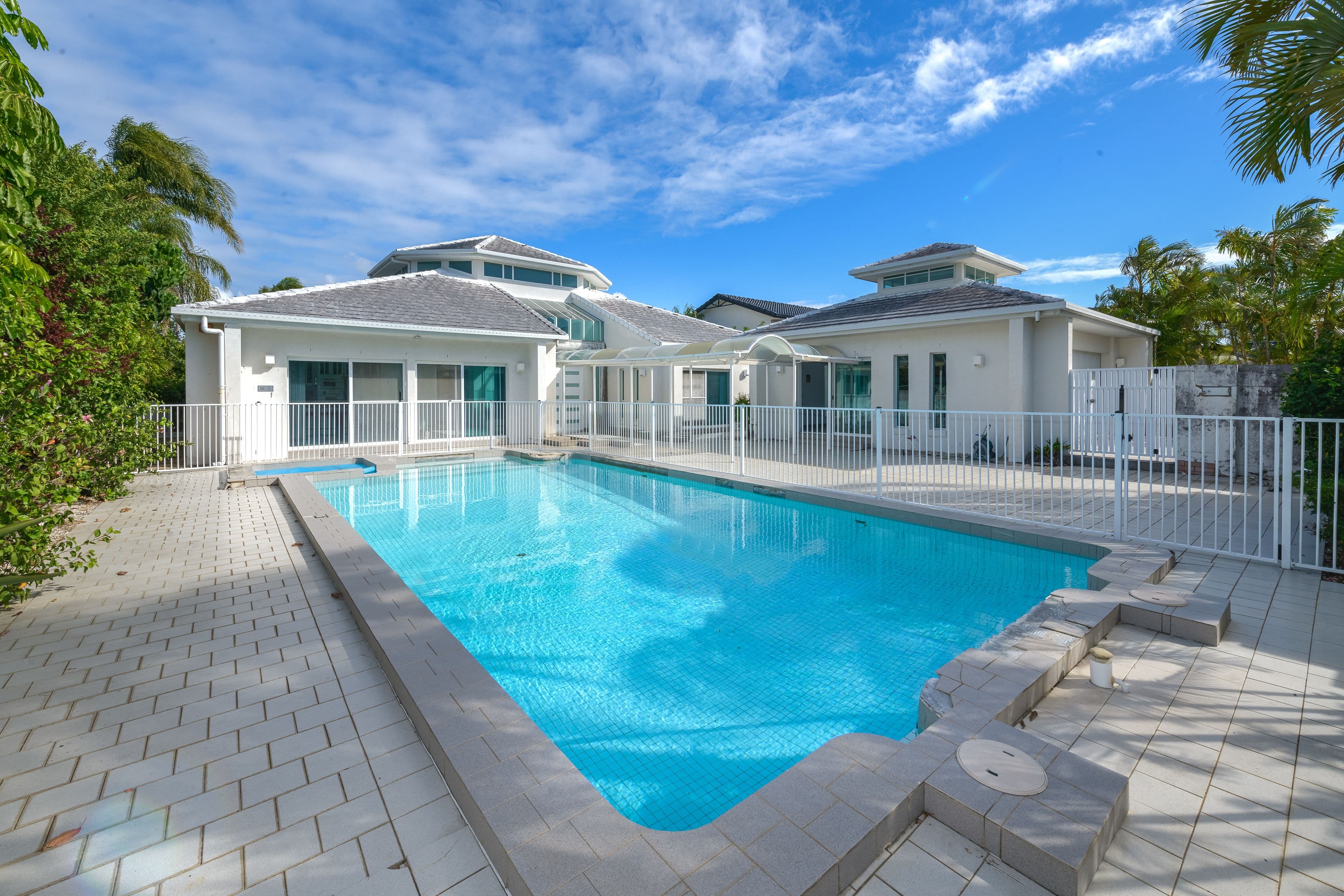 4 Excalibur Court, Sovereign Islands QLD 4216, Sovereign Islands - Thumbnail 6