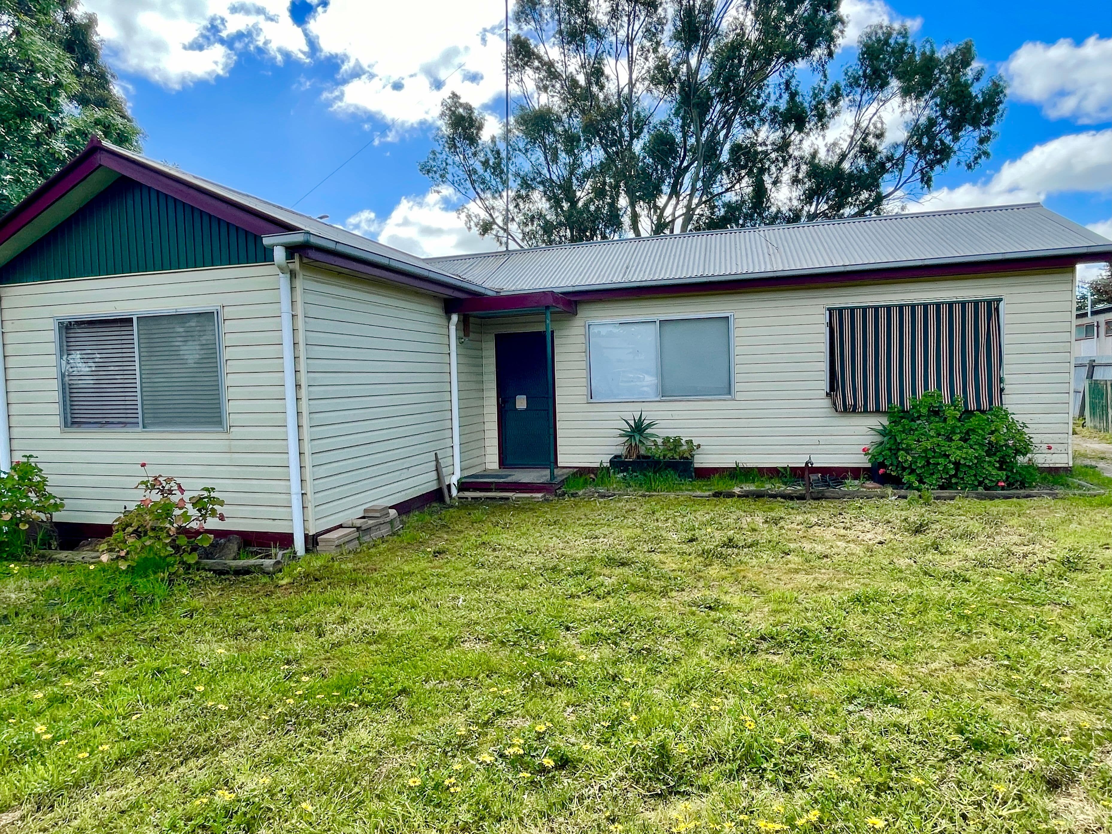 2 Bradshaw Street, Horsham VIC 3400, Horsham - Image 1