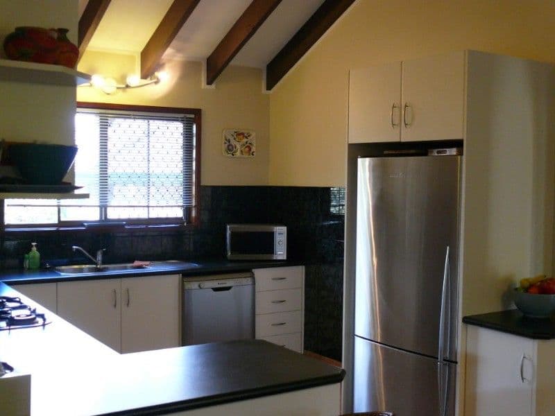 19 Parkes Drive, HELENSVALE QLD 4212, Helensvale - Thumbnail 4