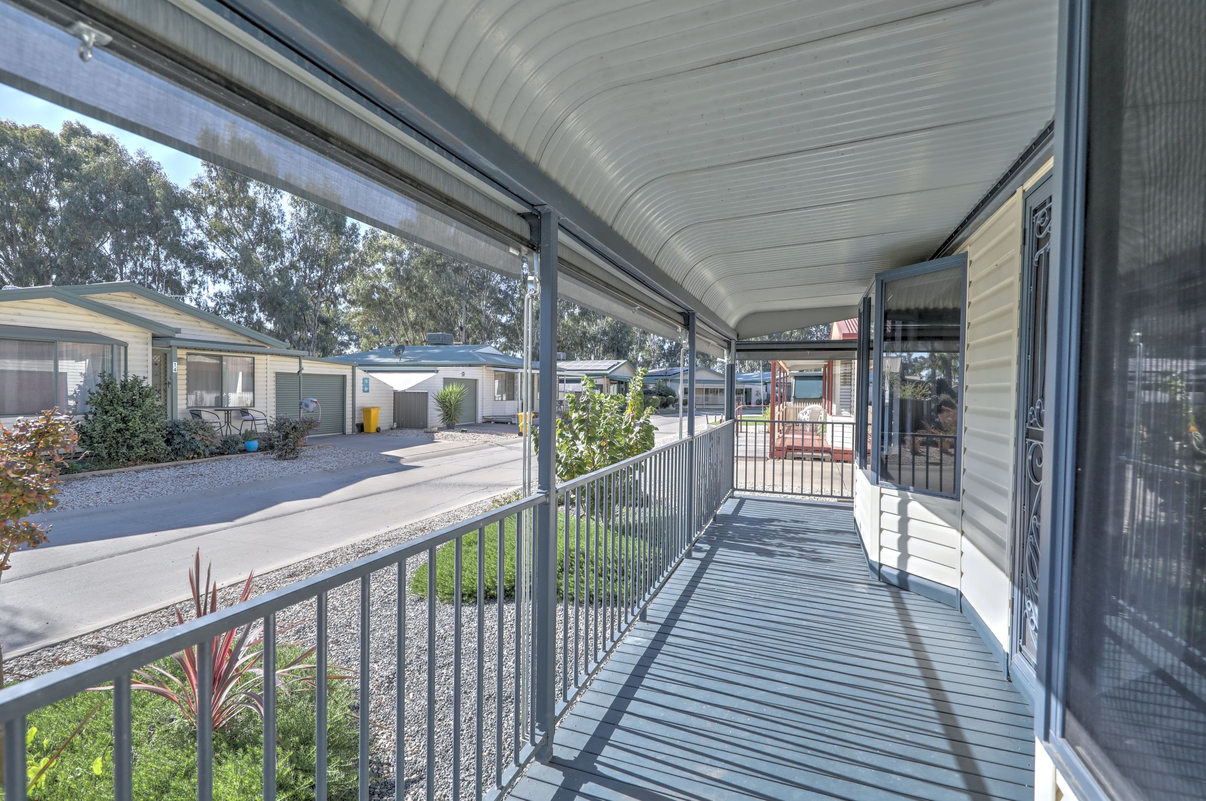 15 Lakeside Drive, Oasis Village, Cobram VIC 3644, Cobram - Thumbnail 2