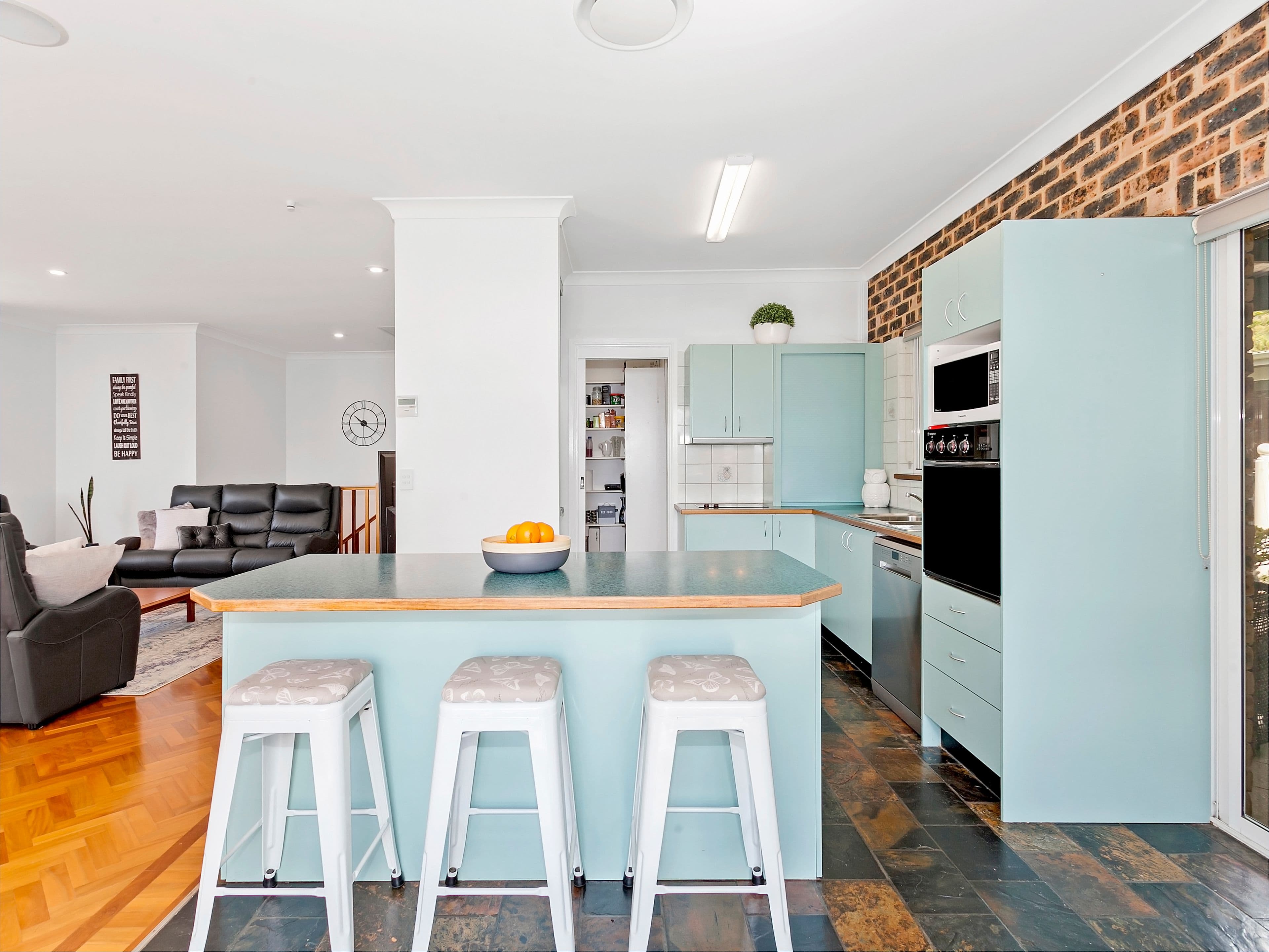 16 Maidstone Street, Helensburgh - Thumbnail 3