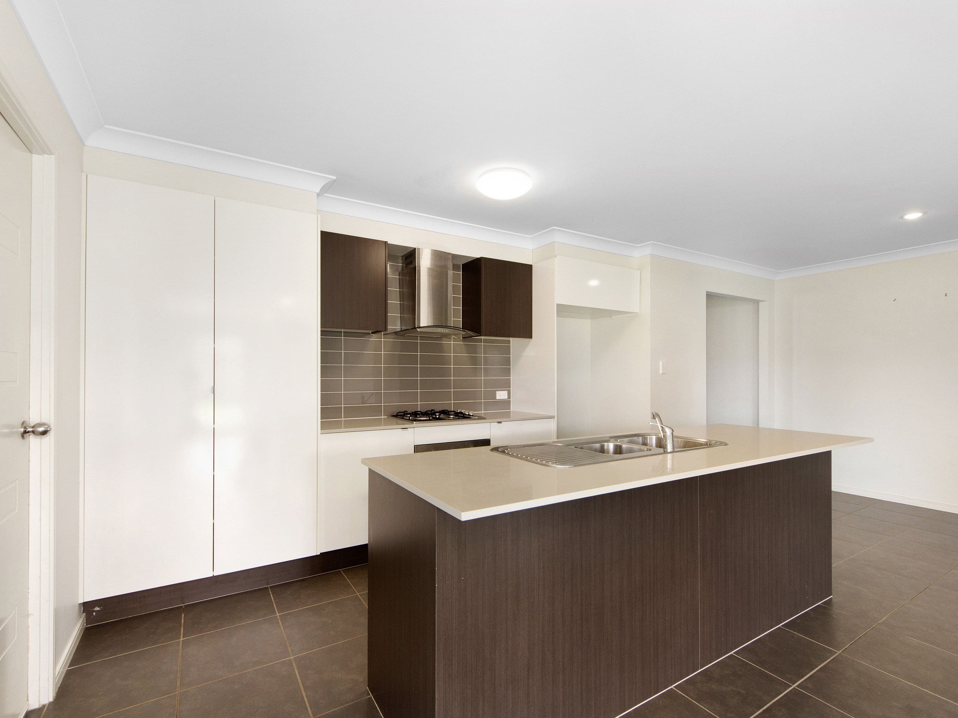 9 Bundoora Street, Upper Coomera QLD 4209, Upper Coomera - Thumbnail 3