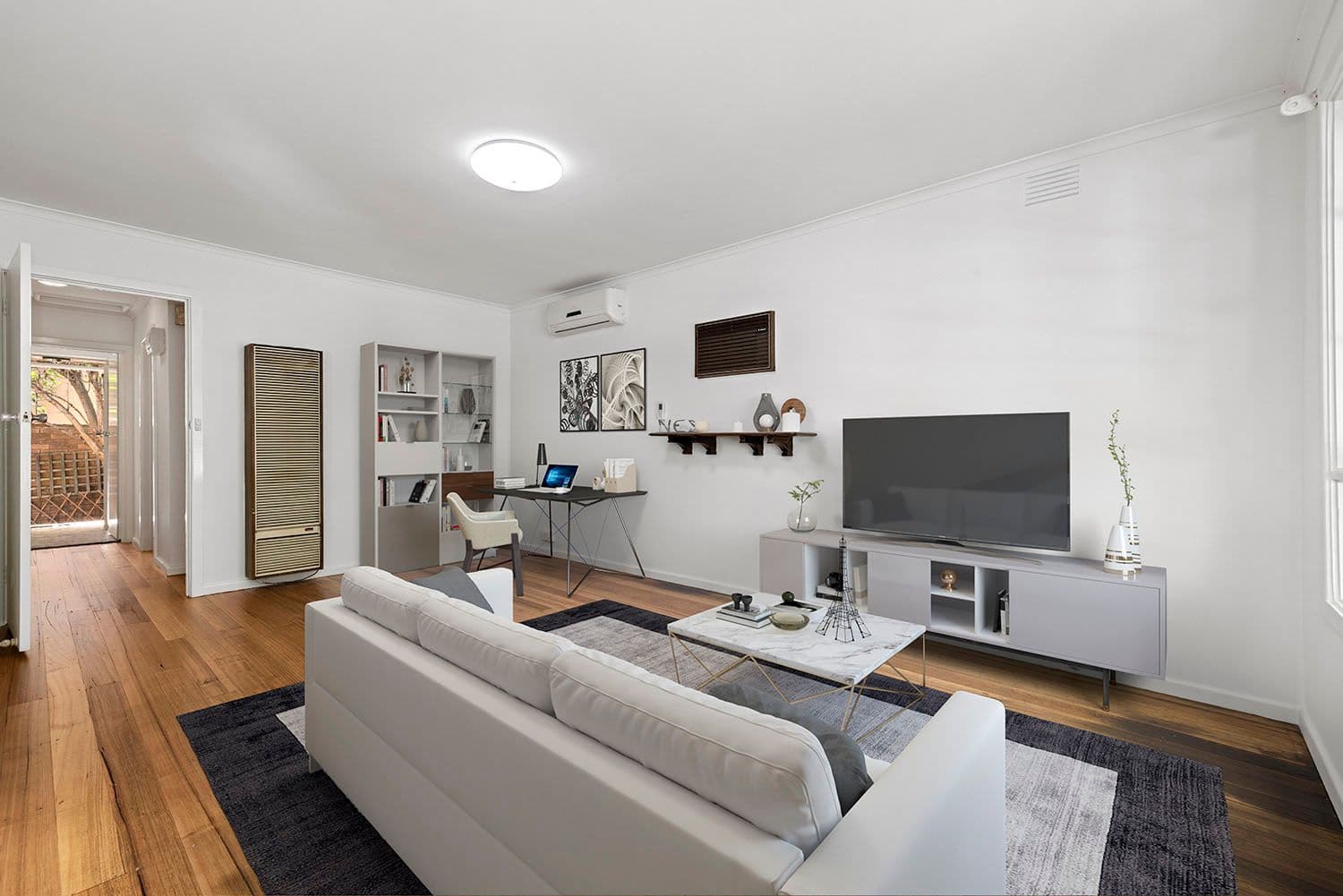 10 Mackenzie Street, Cheltenham VIC 3192, Cheltenham - Thumbnail 2