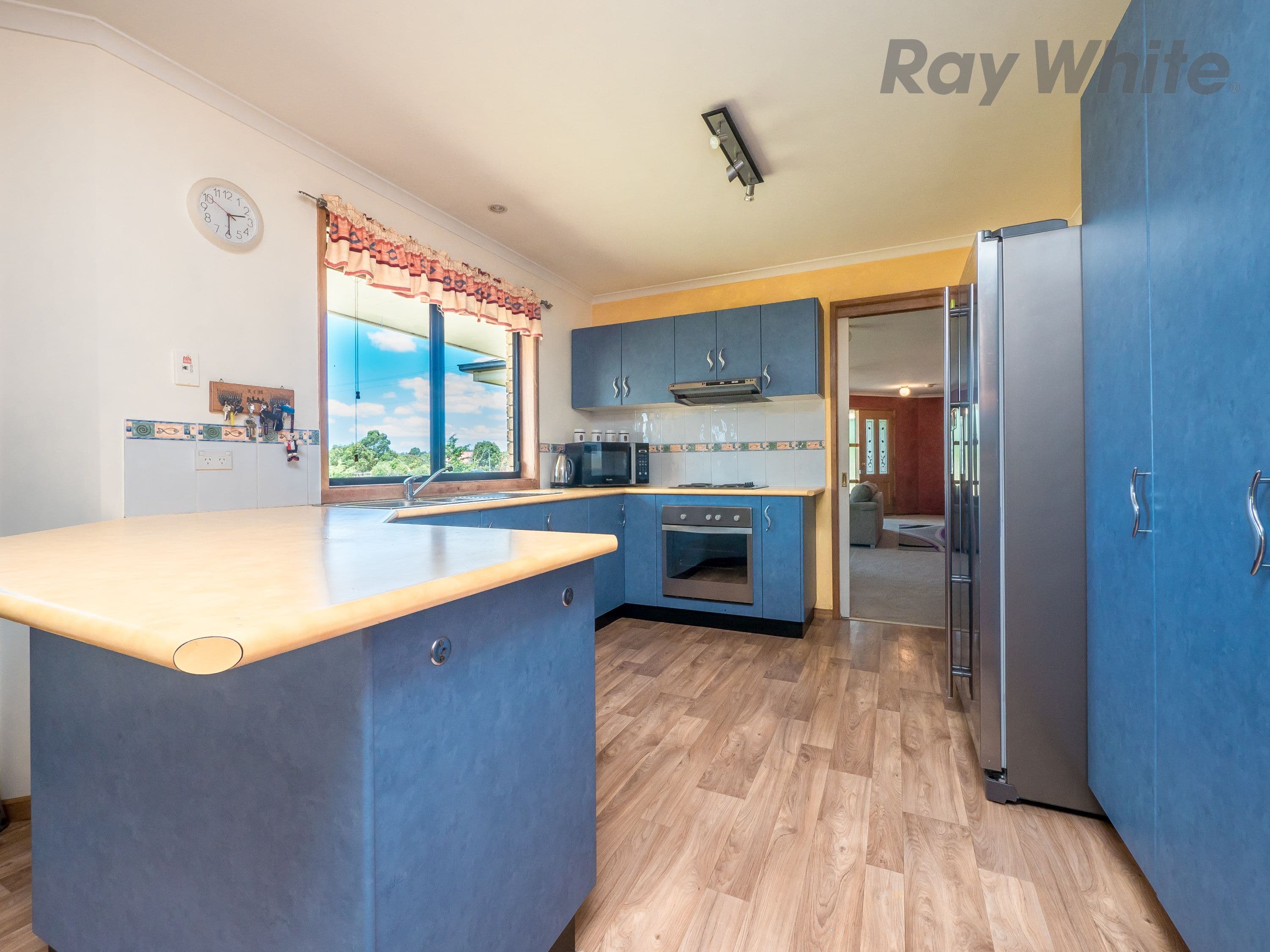 8 Lake Street, Oatlands TAS 7120, Oatlands - Thumbnail 2