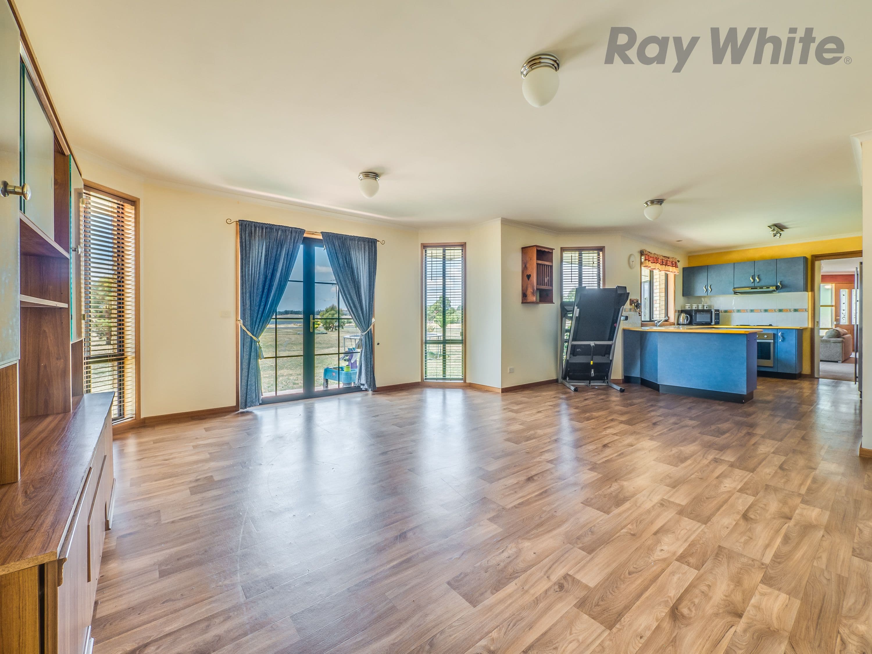8 Lake Street, Oatlands TAS 7120, Oatlands - Thumbnail 6