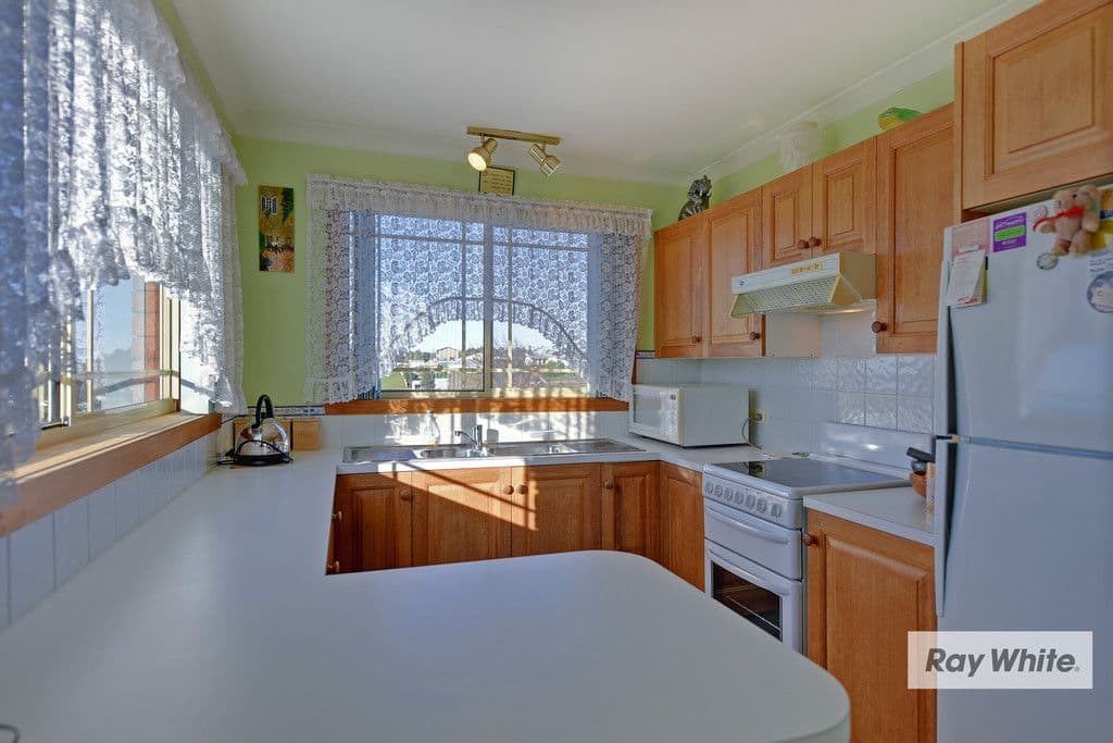21 Abbott Street, Upper Burnie TAS 7320, Upper Burnie - Thumbnail 2