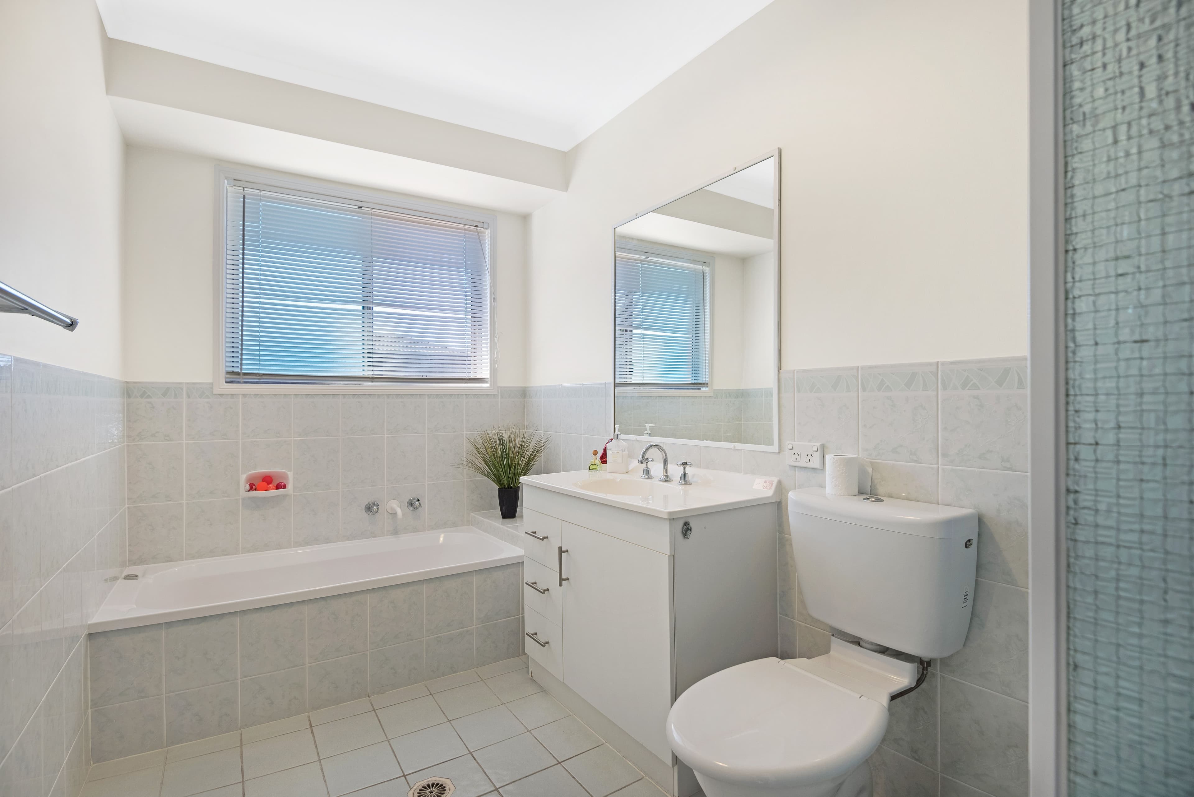 5 Cromer Court, Banora Point - Thumbnail 6