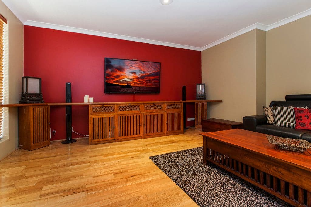 10 Prevelly Circle, WAIKIKI WA 6169, Waikiki - Thumbnail 2
