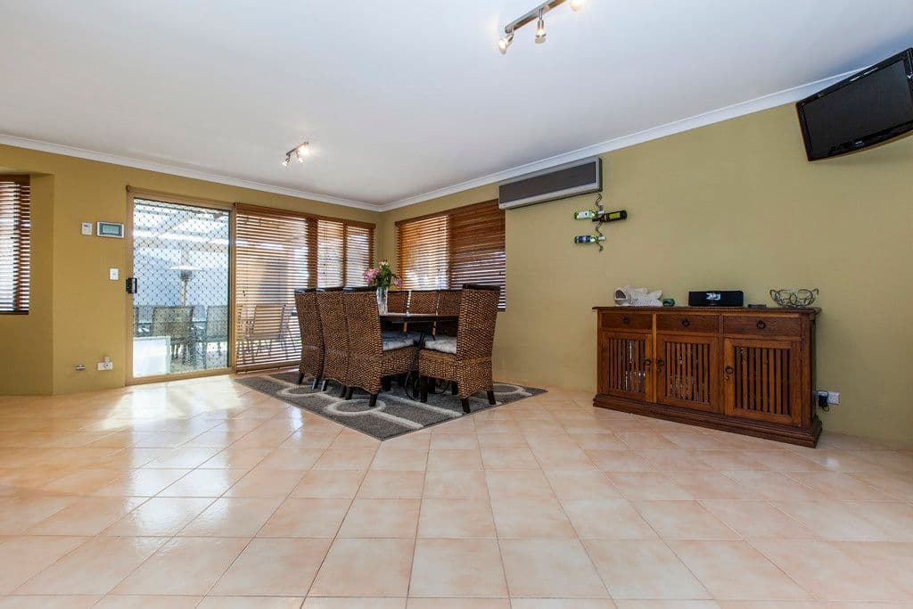 10 Prevelly Circle, WAIKIKI WA 6169, Waikiki - Thumbnail 4