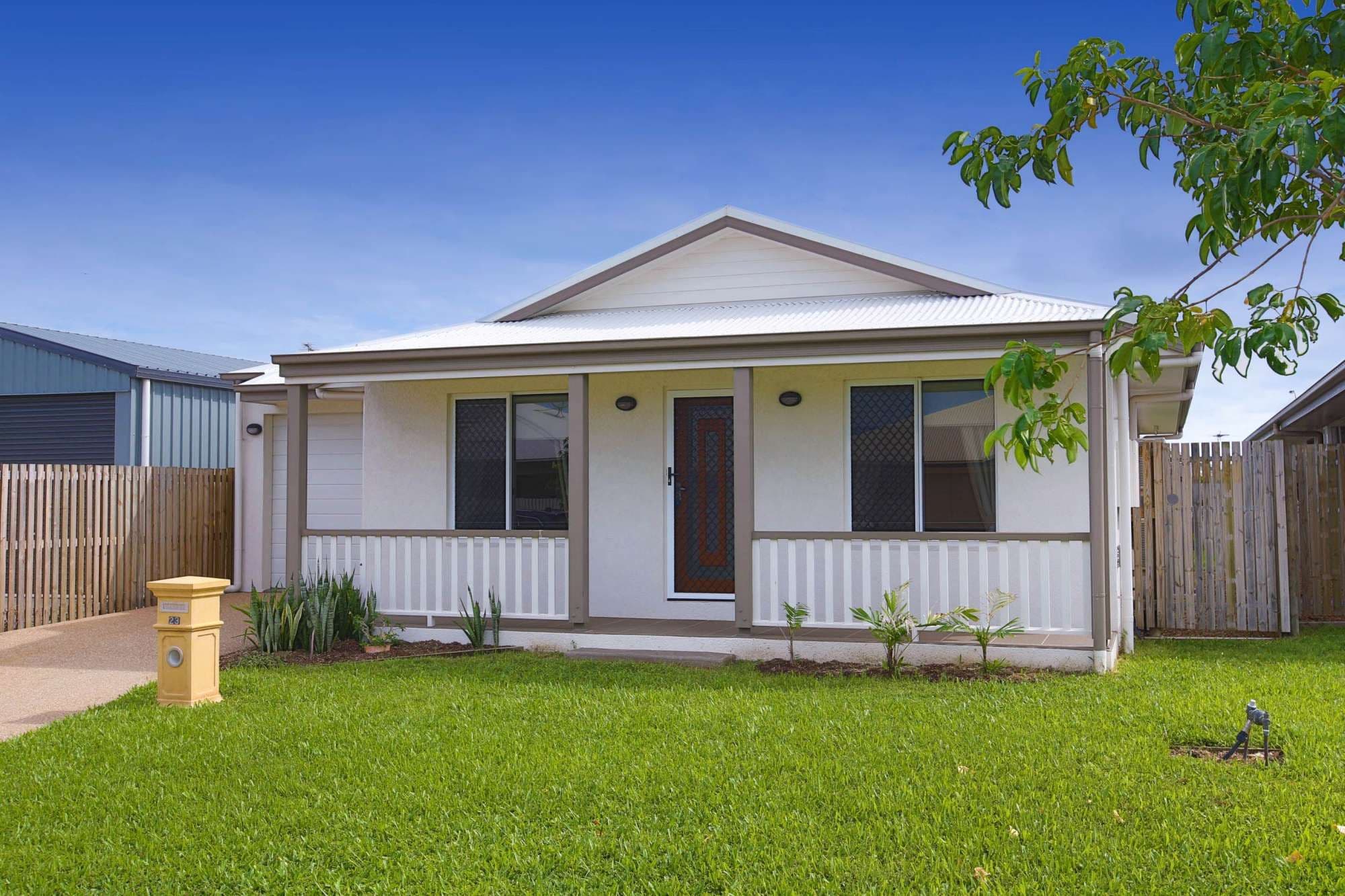 23 Oculina Street, BURDELL QLD 4818, Burdell - Thumbnail 2