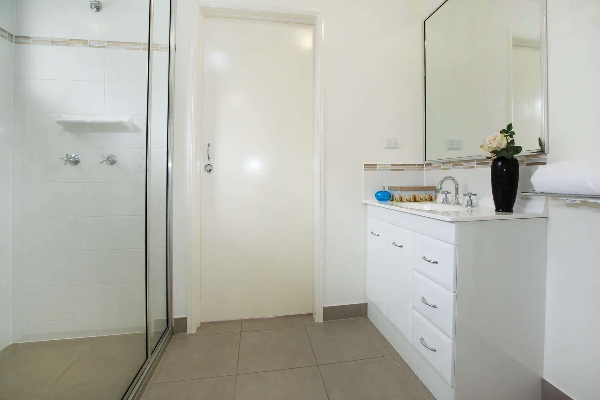 23 Oculina Street, BURDELL QLD 4818, Burdell - Thumbnail 7