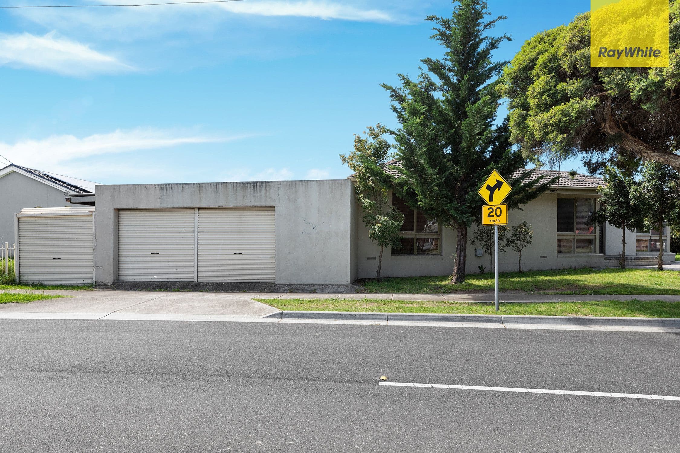 1 Garry Court, Kings Park VIC 3021, Kings Park - Thumbnail 2