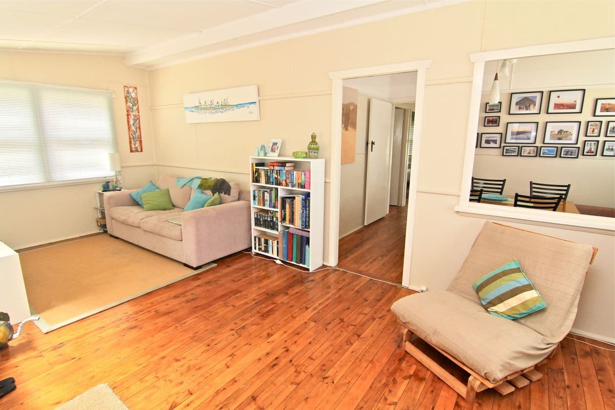3 Broadwater Drive, SARATOGA NSW 2251, Saratoga - Thumbnail 2
