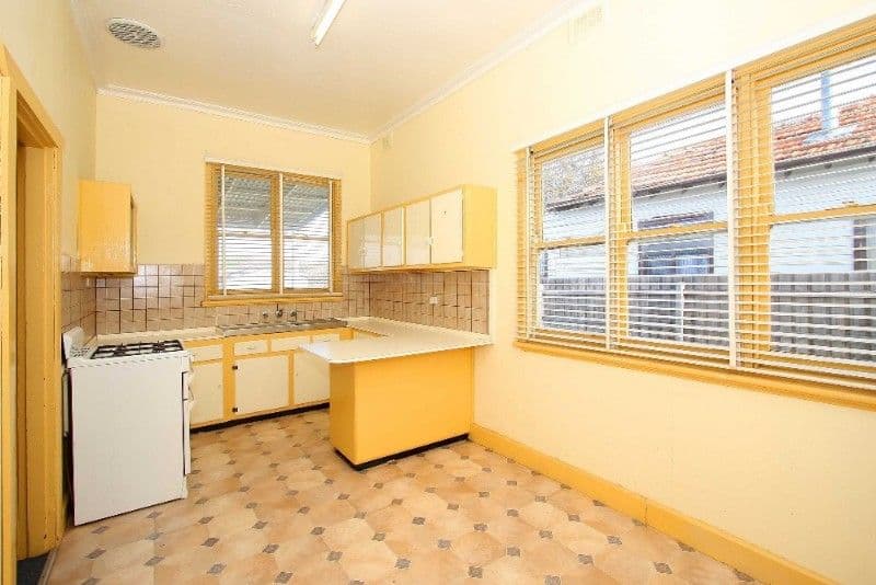 54 Orrong Avenue, RESERVOIR VIC 3073, Reservoir - Thumbnail 3