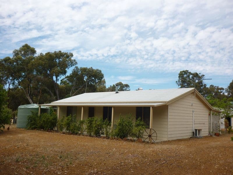 24 Jarrahwood Glen, BULLSBROOK WA 6084, Bullsbrook - Image 1