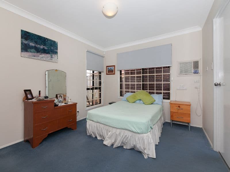 3 Sunningdale Street, OXLEY QLD 4075, Oxley - Thumbnail 3
