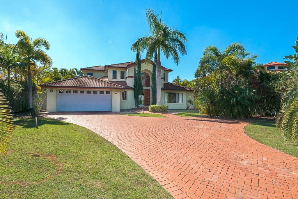 3104 Riverleigh Drive, Hope Island QLD 4212, Hope Island - Thumbnail 2