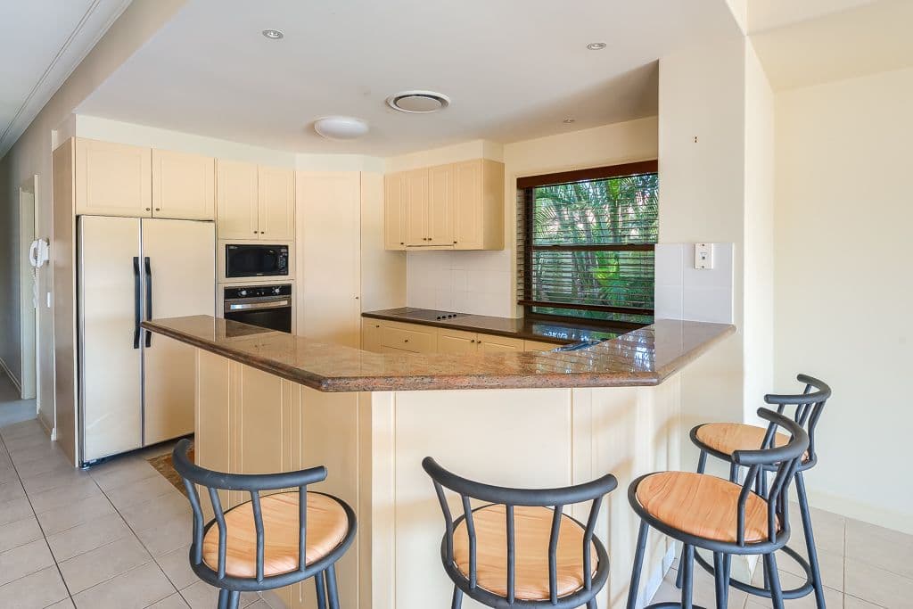 3104 Riverleigh Drive, Hope Island QLD 4212, Hope Island - Thumbnail 4