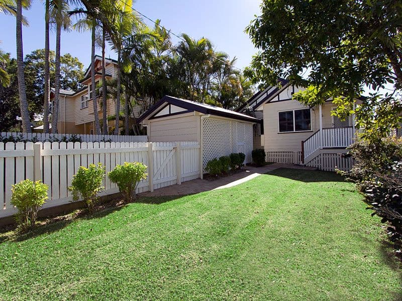 170 Strong Avenue, GRACEVILLE QLD 4075, Graceville - Image 1