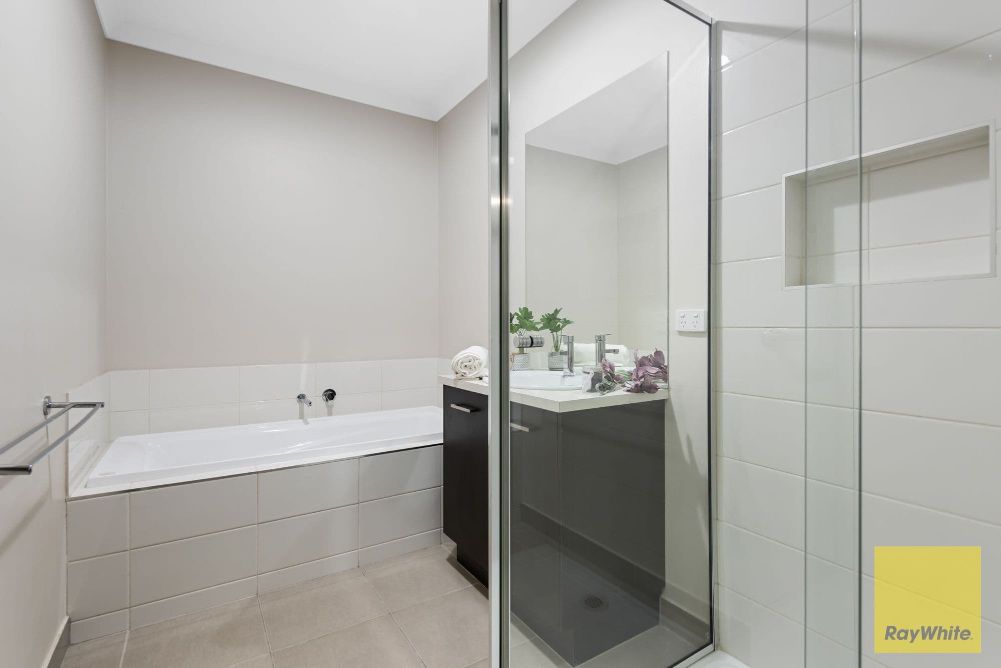 33 Homeland Drive, Tarneit VIC 3029, Tarneit - Thumbnail 5