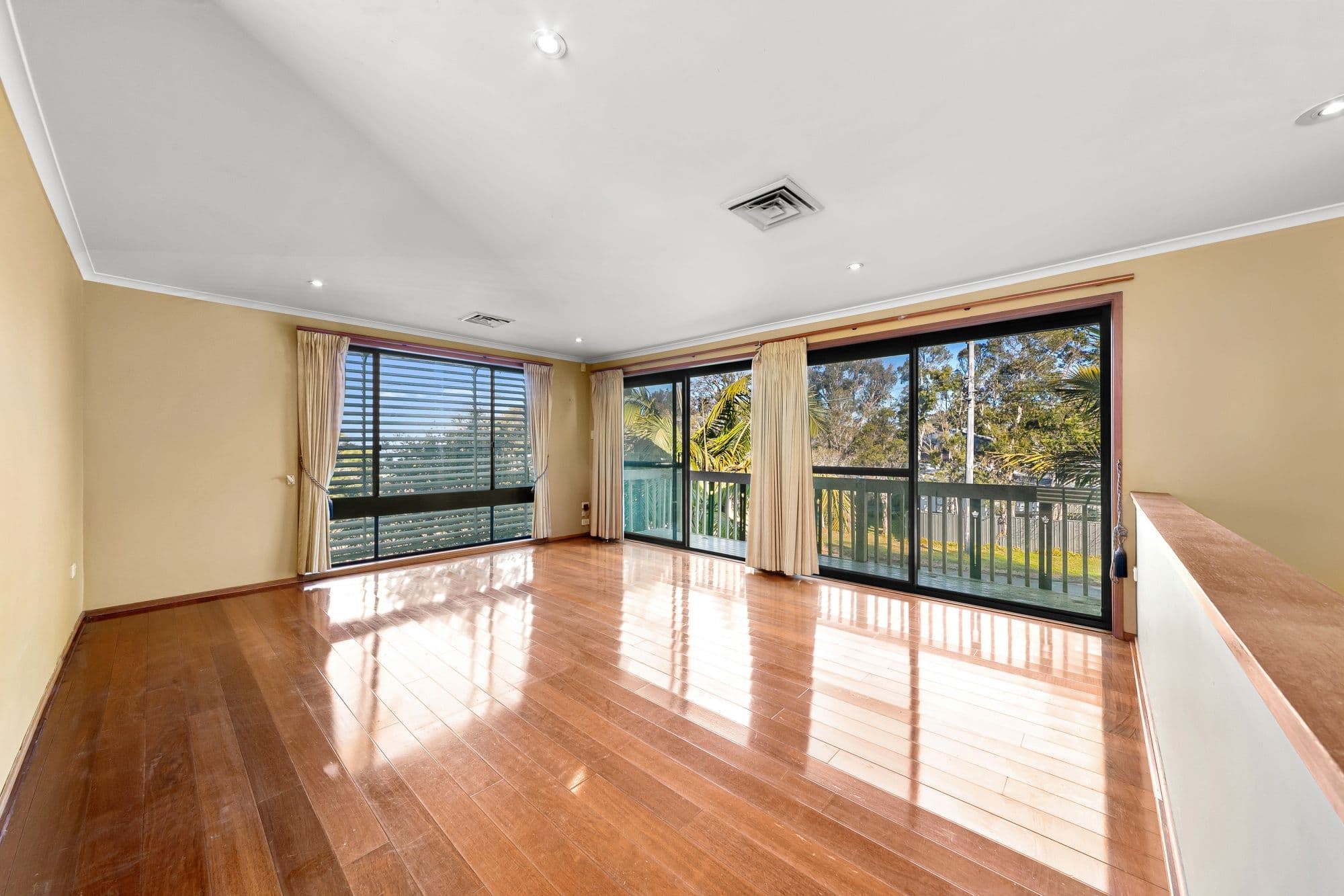 242 Lakedge Avenue, Berkeley Vale NSW 2261, Berkeley Vale - Thumbnail 4