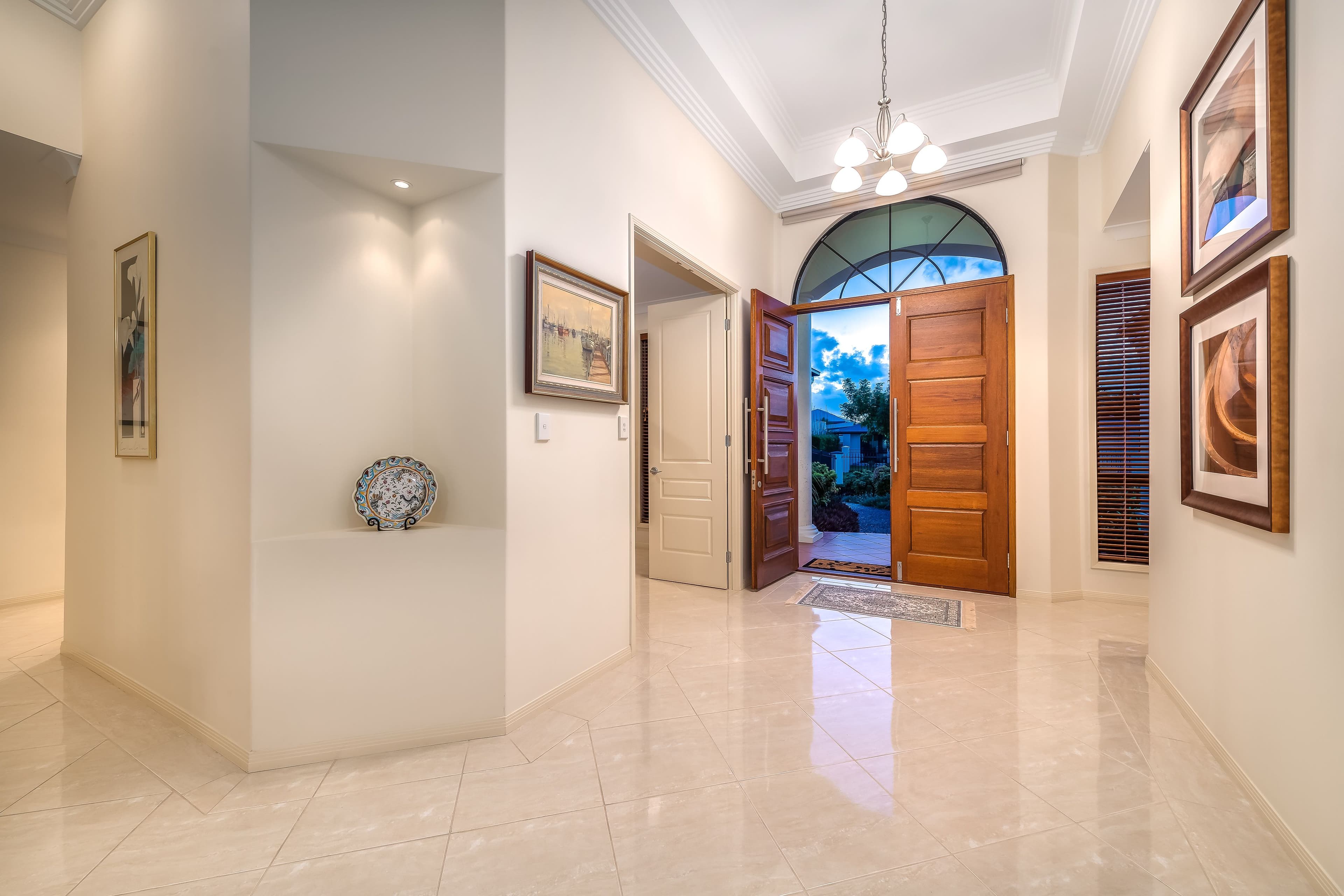 4 Trieste Court, Coombabah QLD 4216, Coombabah - Thumbnail 3