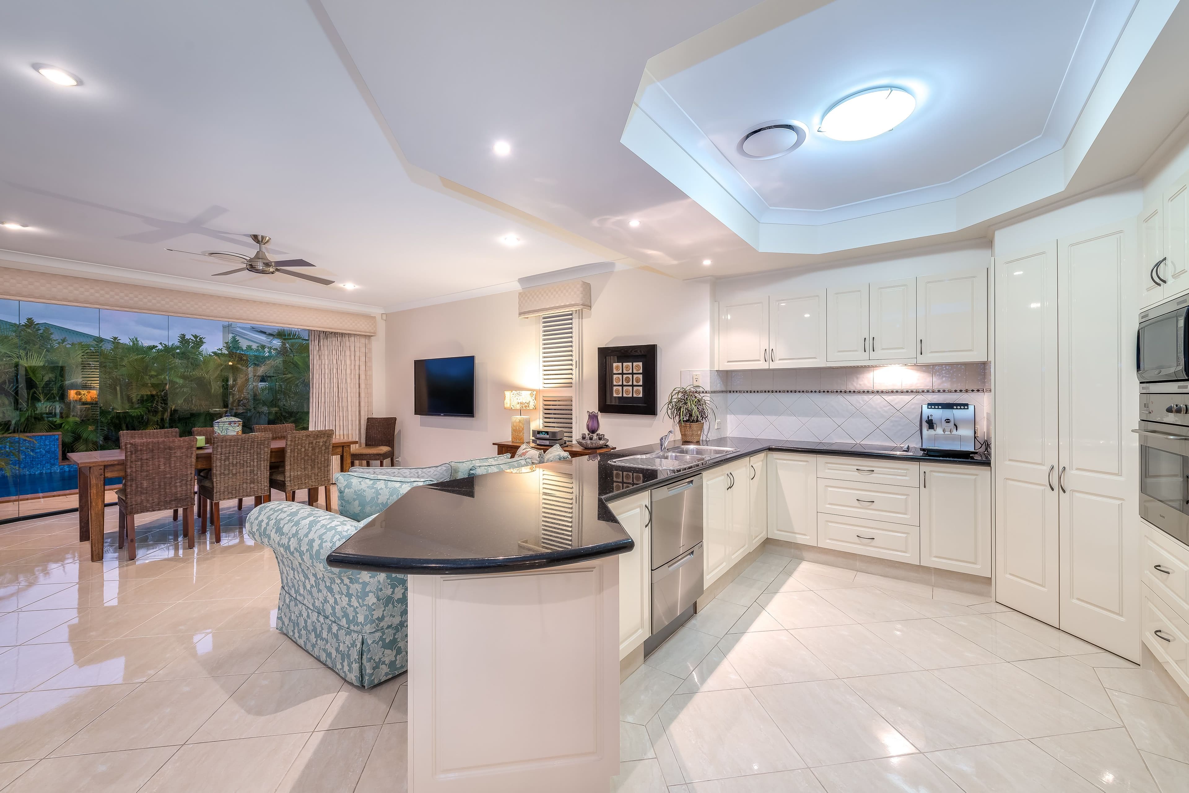 4 Trieste Court, Coombabah QLD 4216, Coombabah - Thumbnail 7