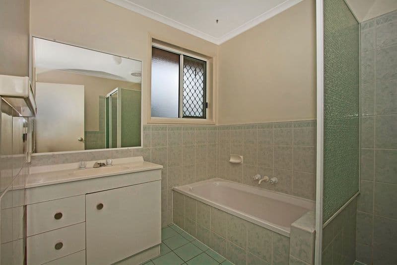 12 Cromer Court, BANORA POINT NSW 2486, Banora Point - Thumbnail 7