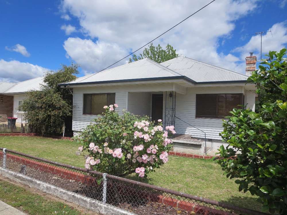 1059 Alemein Avenue, Lavington NSW 2641, Lavington - Image 1