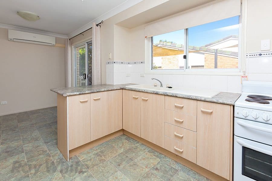 2 Karnak Court, Camira QLD 4300, Camira - Thumbnail 2