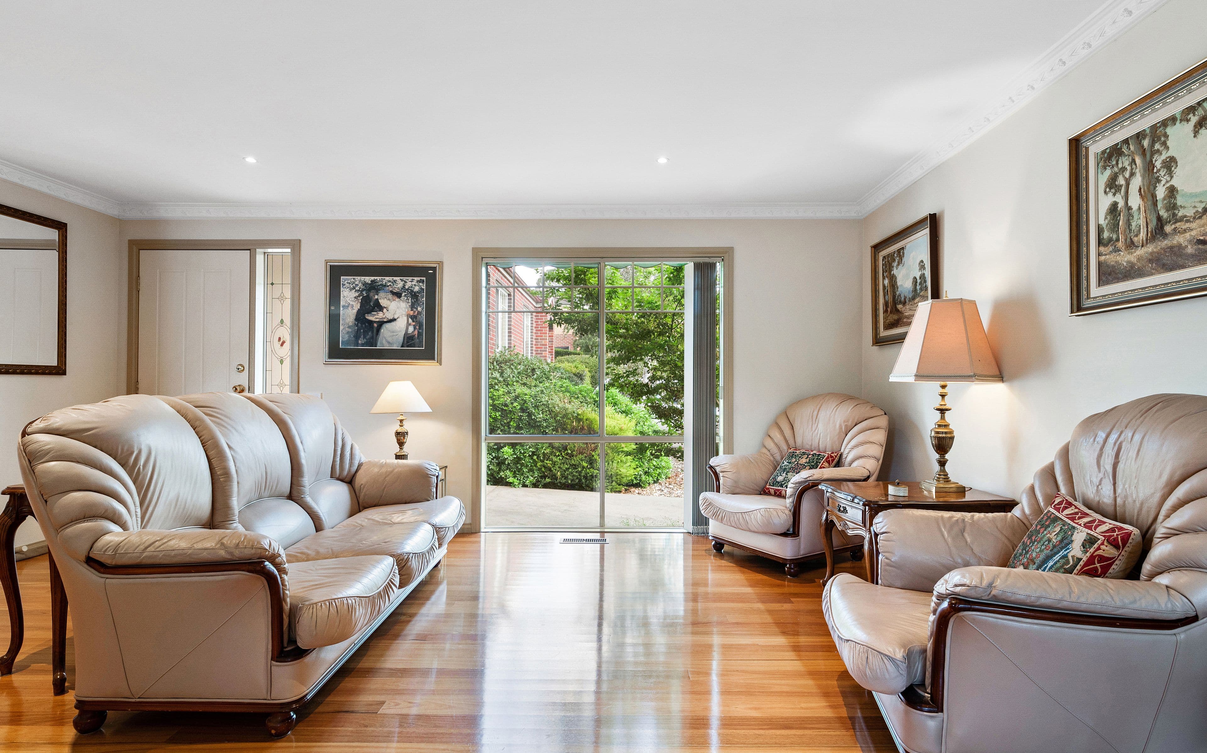 15 Cambridge Road, Mooroolbark VIC 3138, Mooroolbark - Thumbnail 3