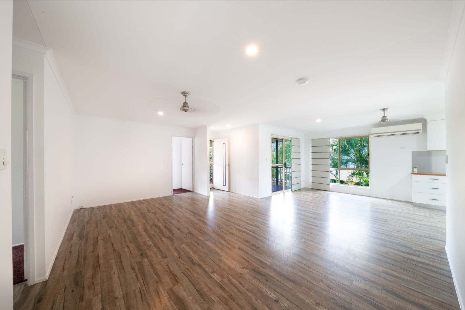 14 Daydream Court, Cannonvale QLD 4802, Cannonvale - Thumbnail 6