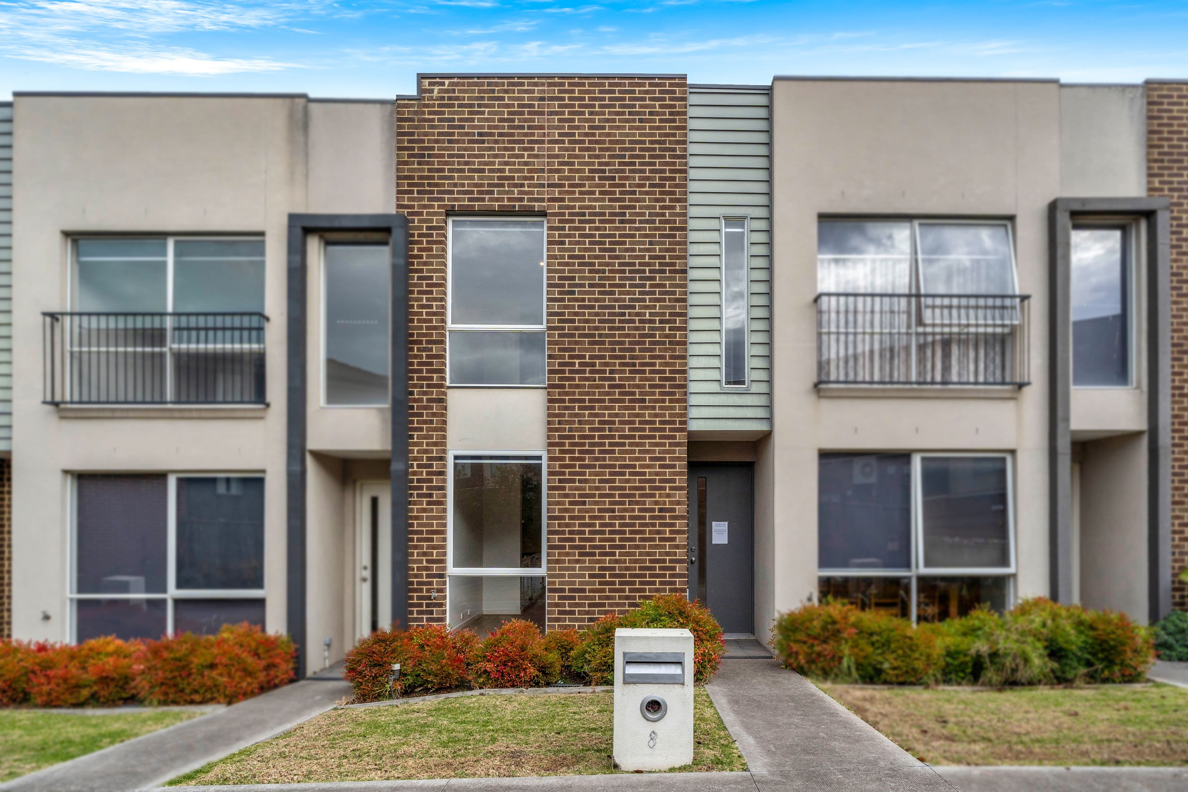 8 Toombal Place, Craigieburn VIC 3064, Craigieburn - Image 1