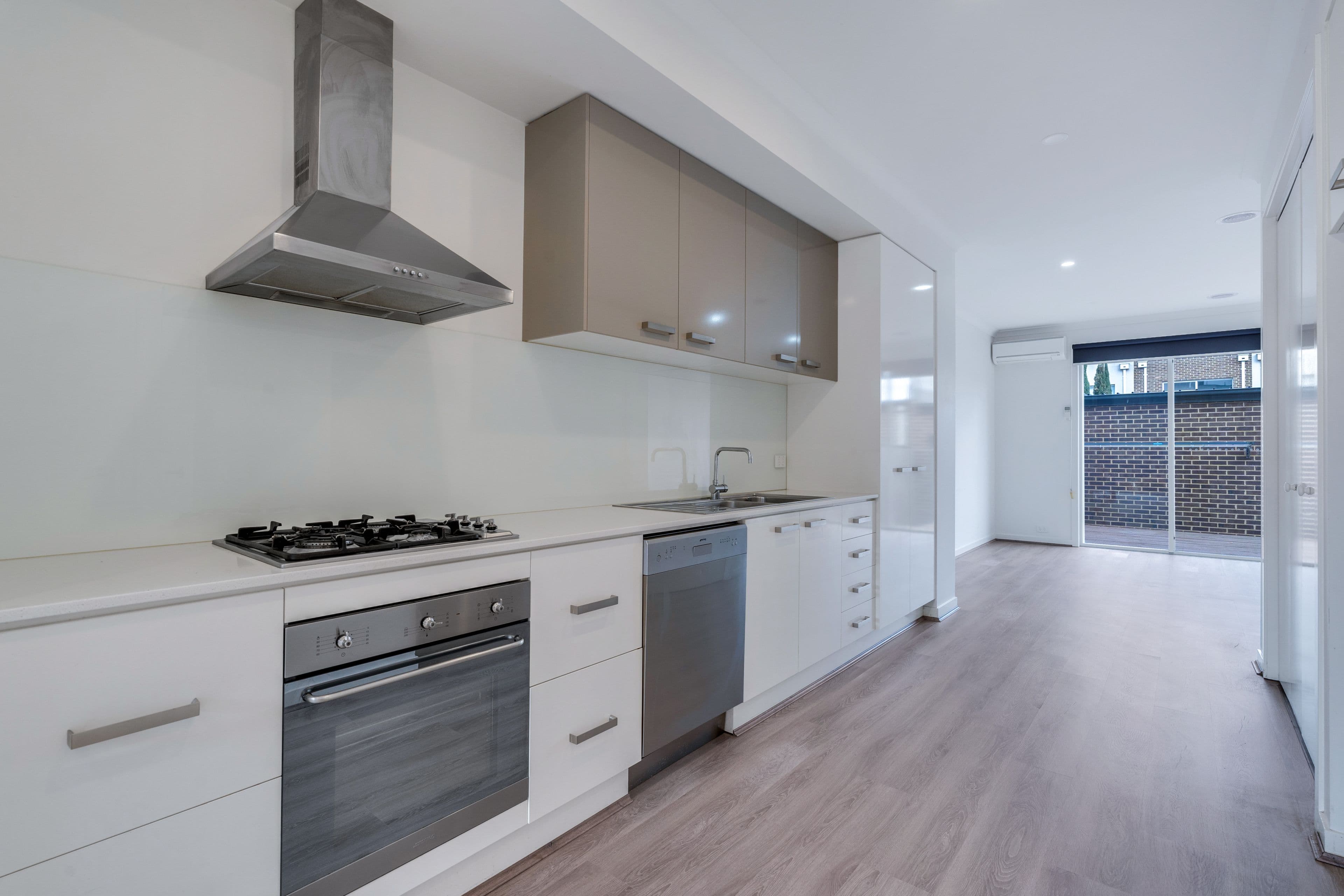 8 Toombal Place, Craigieburn VIC 3064, Craigieburn - Thumbnail 5