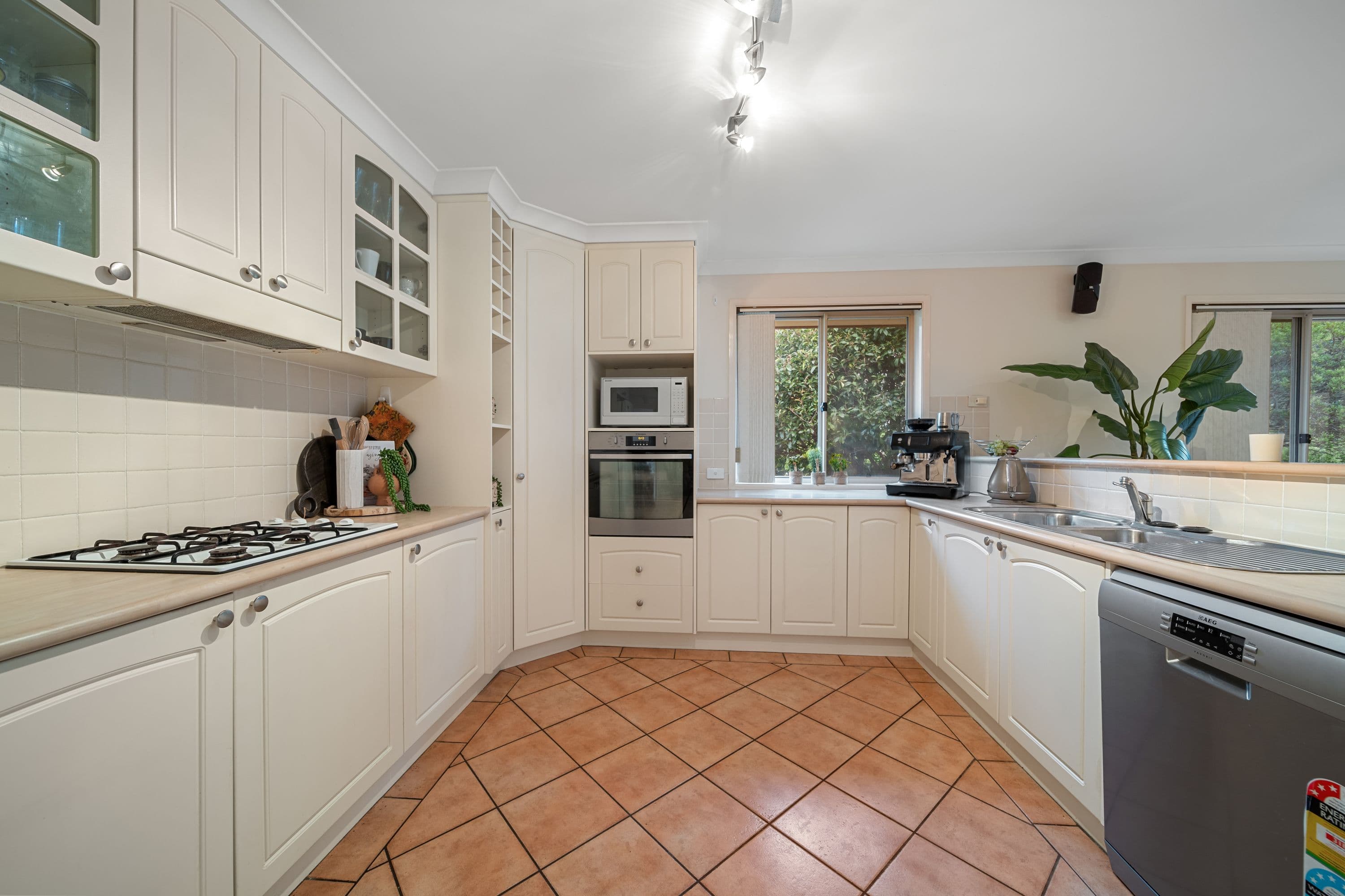 1 Proserpine Circuit, Amaroo ACT 2914, Amaroo - Thumbnail 3