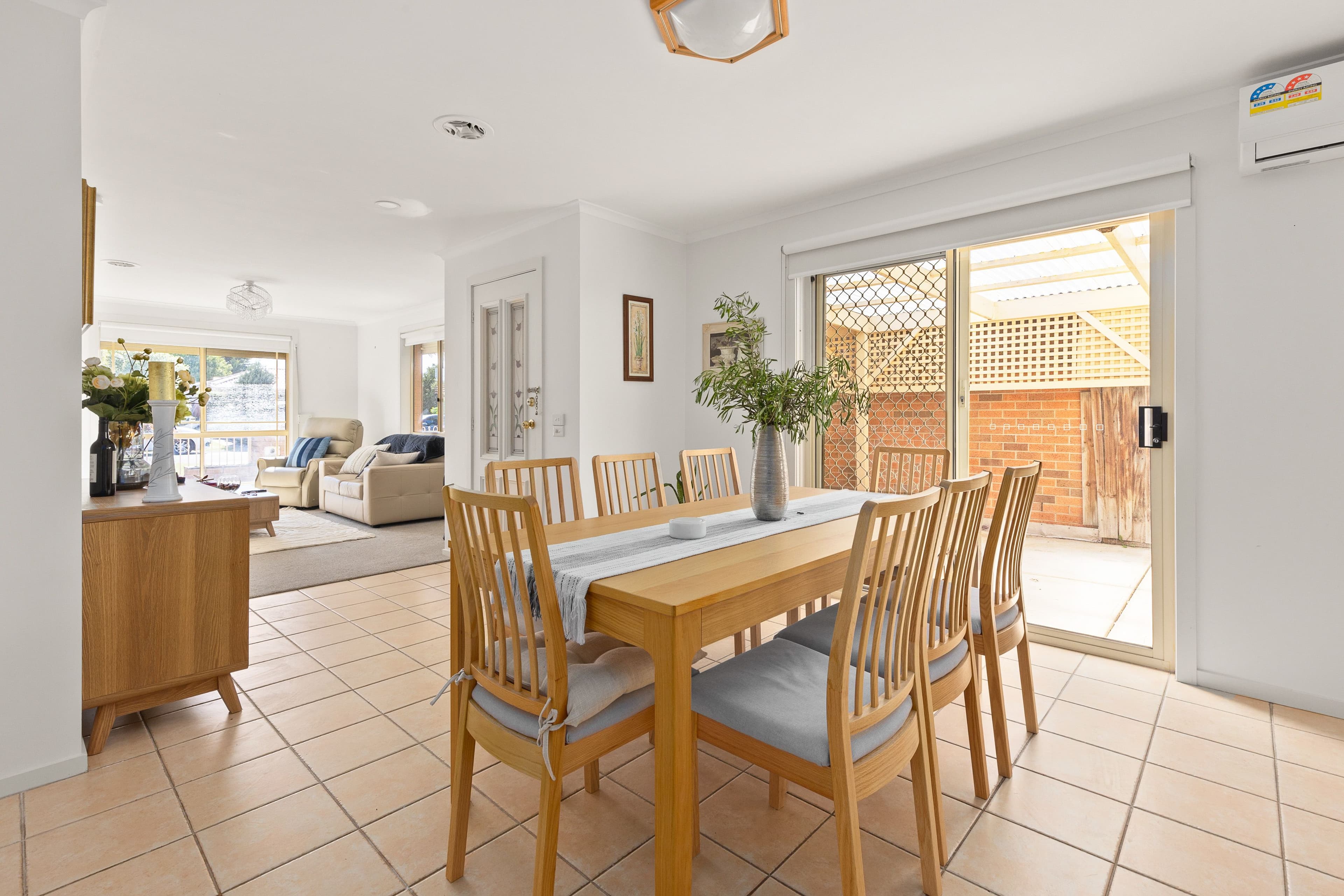 4 Emery Court, Altona Meadows VIC 3028, Altona Meadows - Thumbnail 3