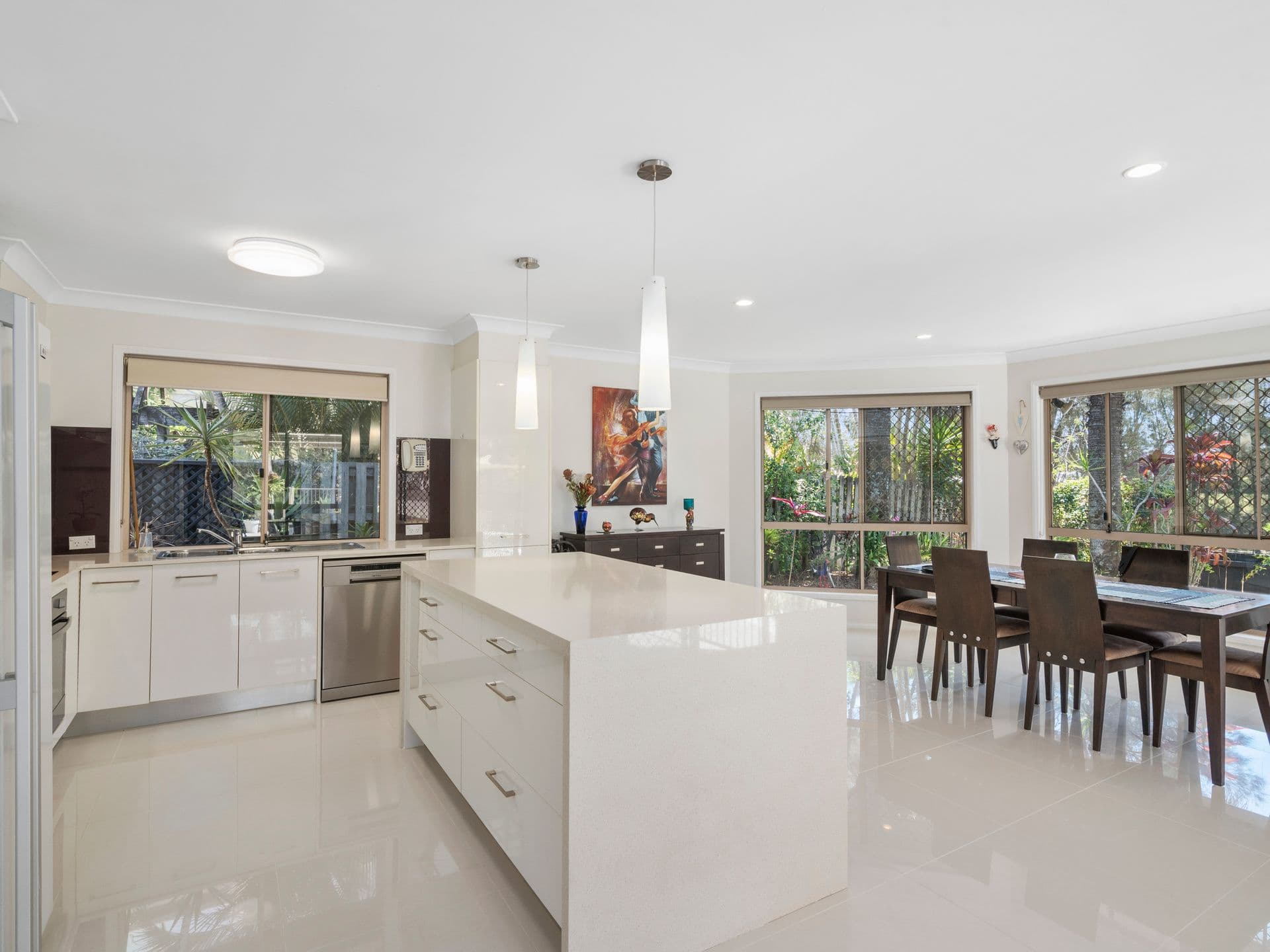 13 Hydrilla Court, Elanora QLD 4221, Elanora - Thumbnail 3